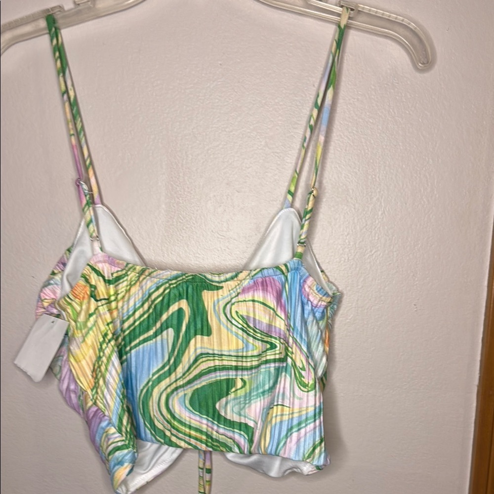 Astr Colorful Ruched Crop Top - Picture 2 of 4